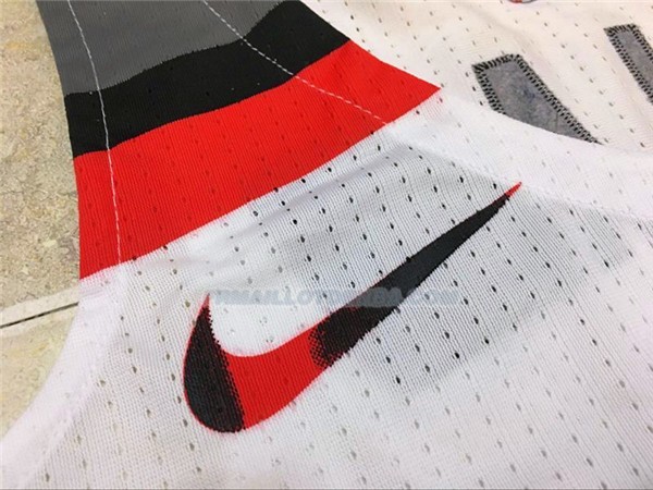 Maillot Basket Authentique Portland Trail Blazers Lillard 2017-18 0 Blanc